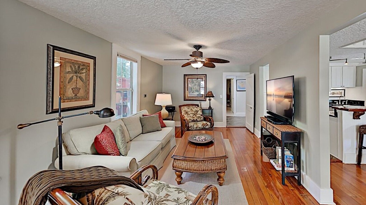 Photo of Livingroom in Gulfport