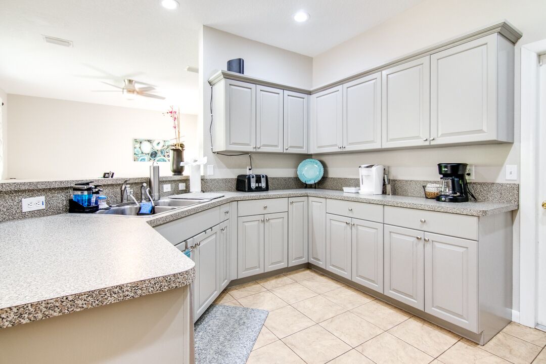 Photo of Kitchen in Bearss Plaza