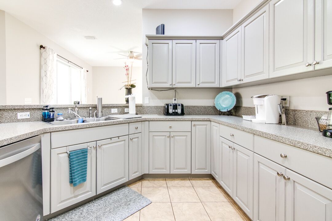 Photo of Kitchen in Bearss Plaza