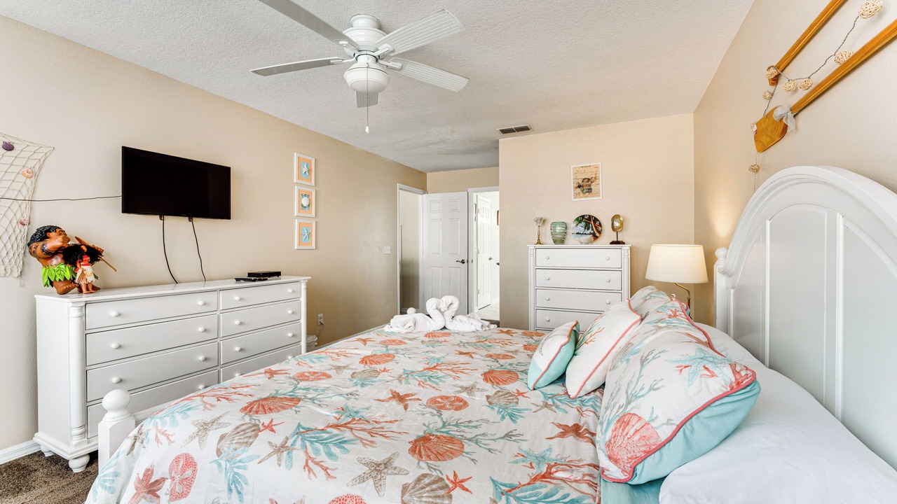Photo of Bedroom in Lake Davenport Estates