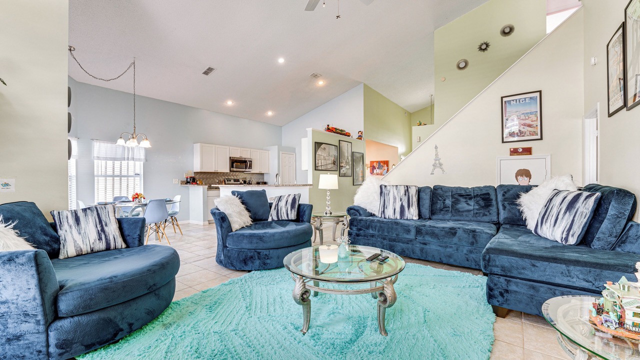 Photo of Livingroom in Lake Davenport Estates