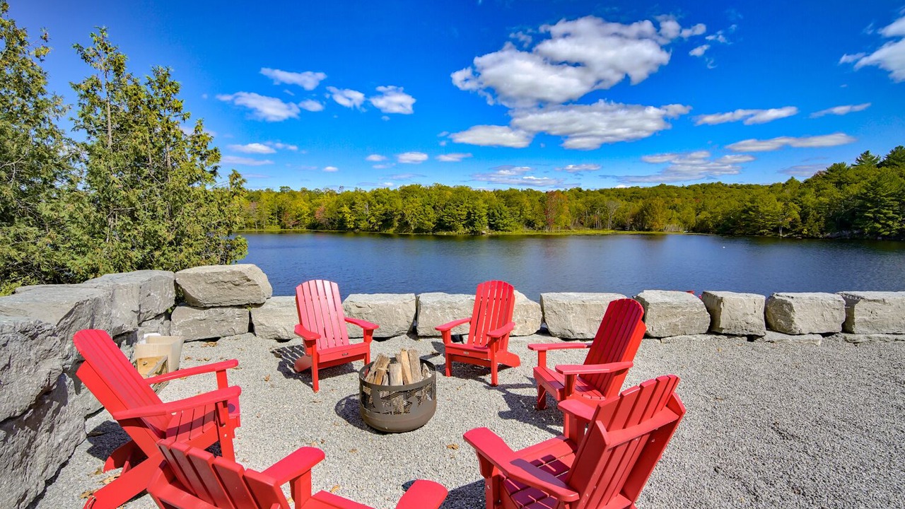 Photo of Patio Balcony in Georgian Bay