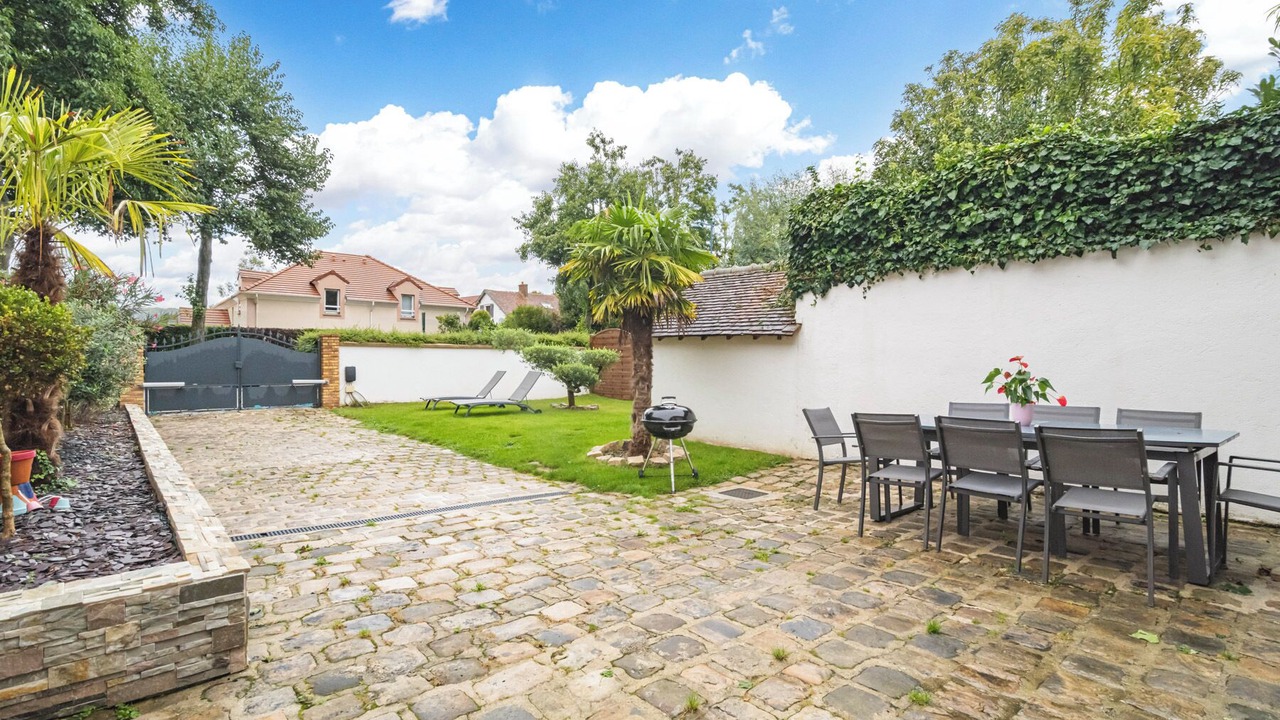Photo of Outdoor in Bailly-Romainvilliers