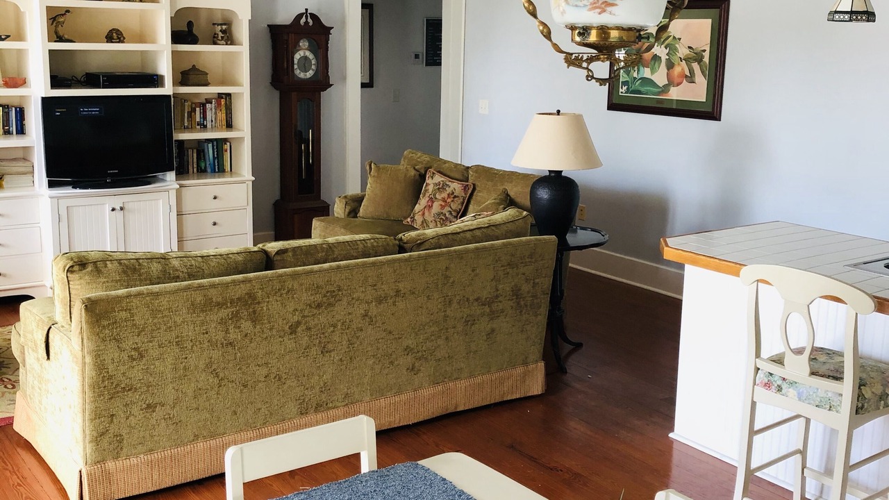 Photo of Livingroom in Babson Park