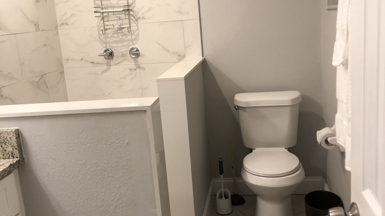 Photo of Bathroom in Fairvilla