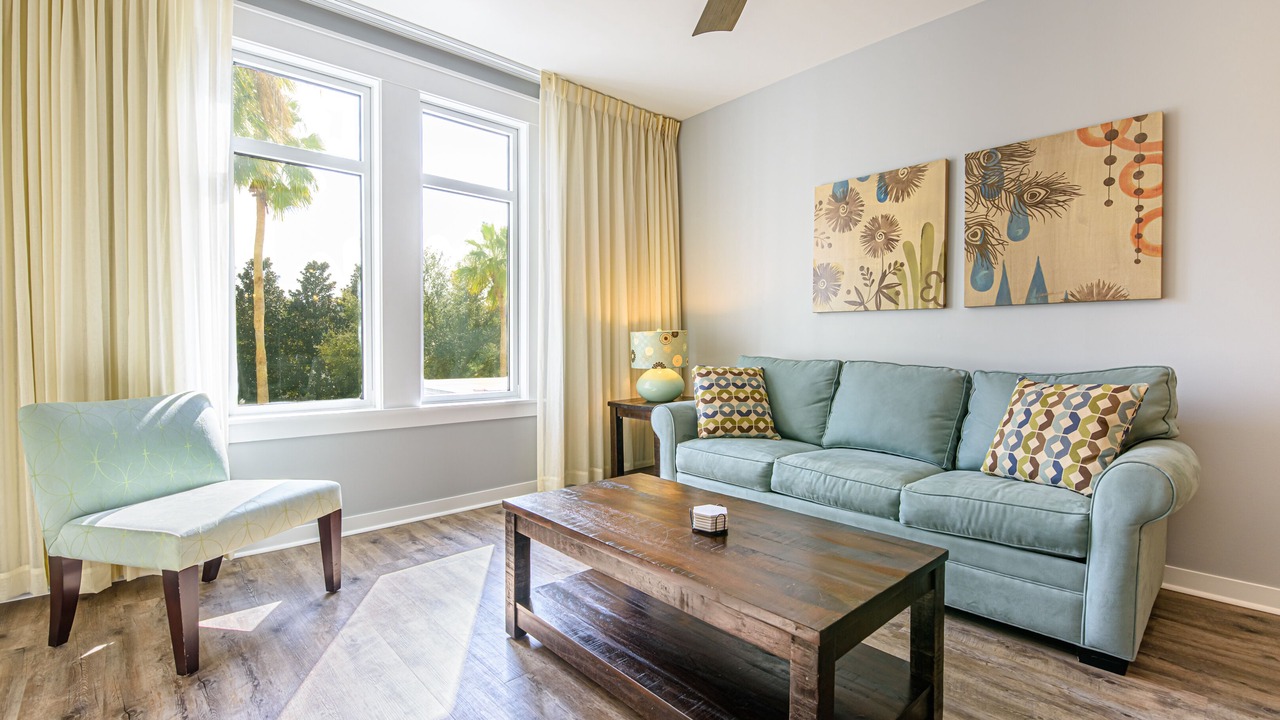 Photo of Livingroom in Baytowne Wharf