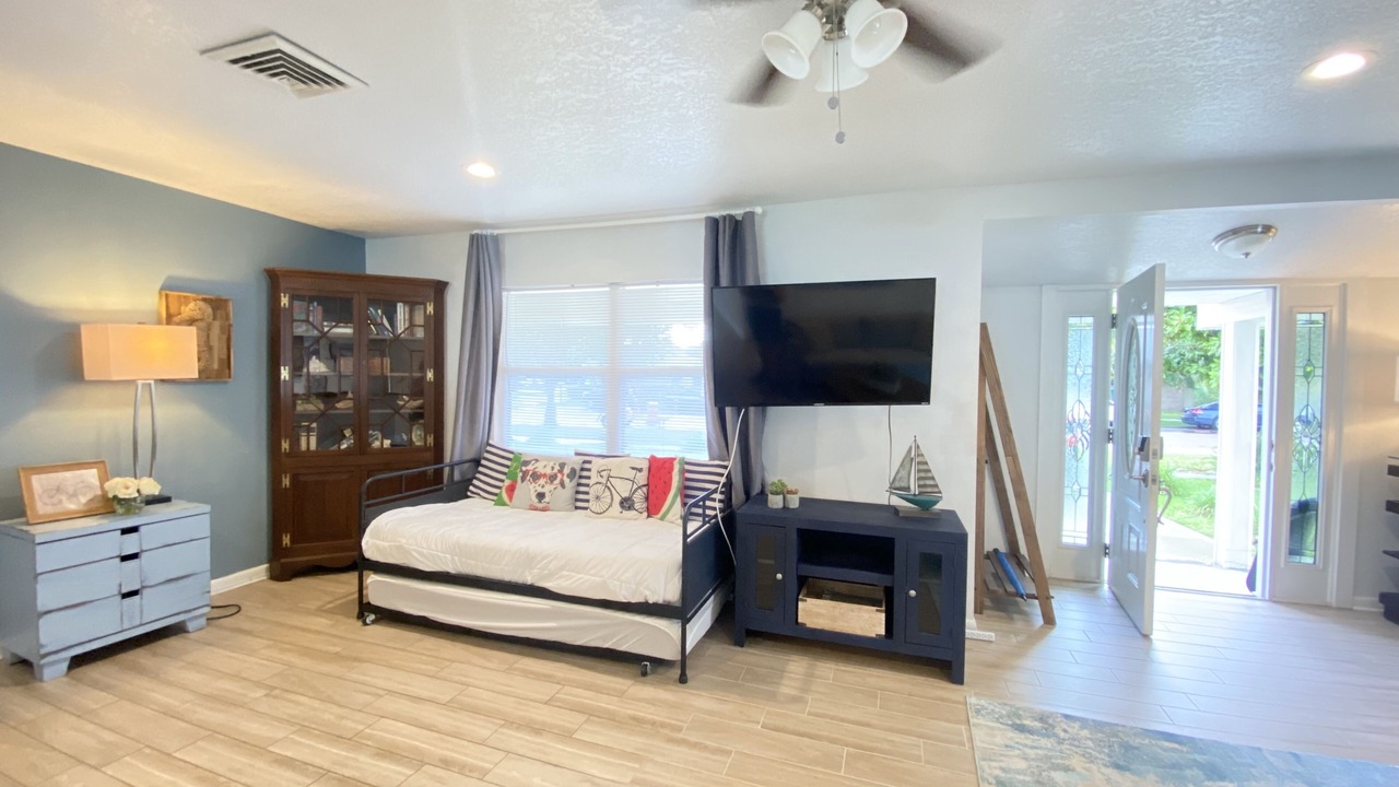 Photo of Bedroom in St. Petersburg - Clearwater