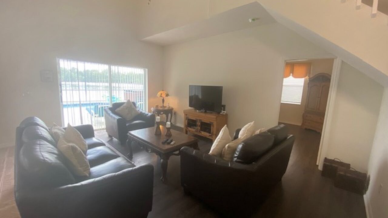 Photo of Livingroom in Thousand Oaks