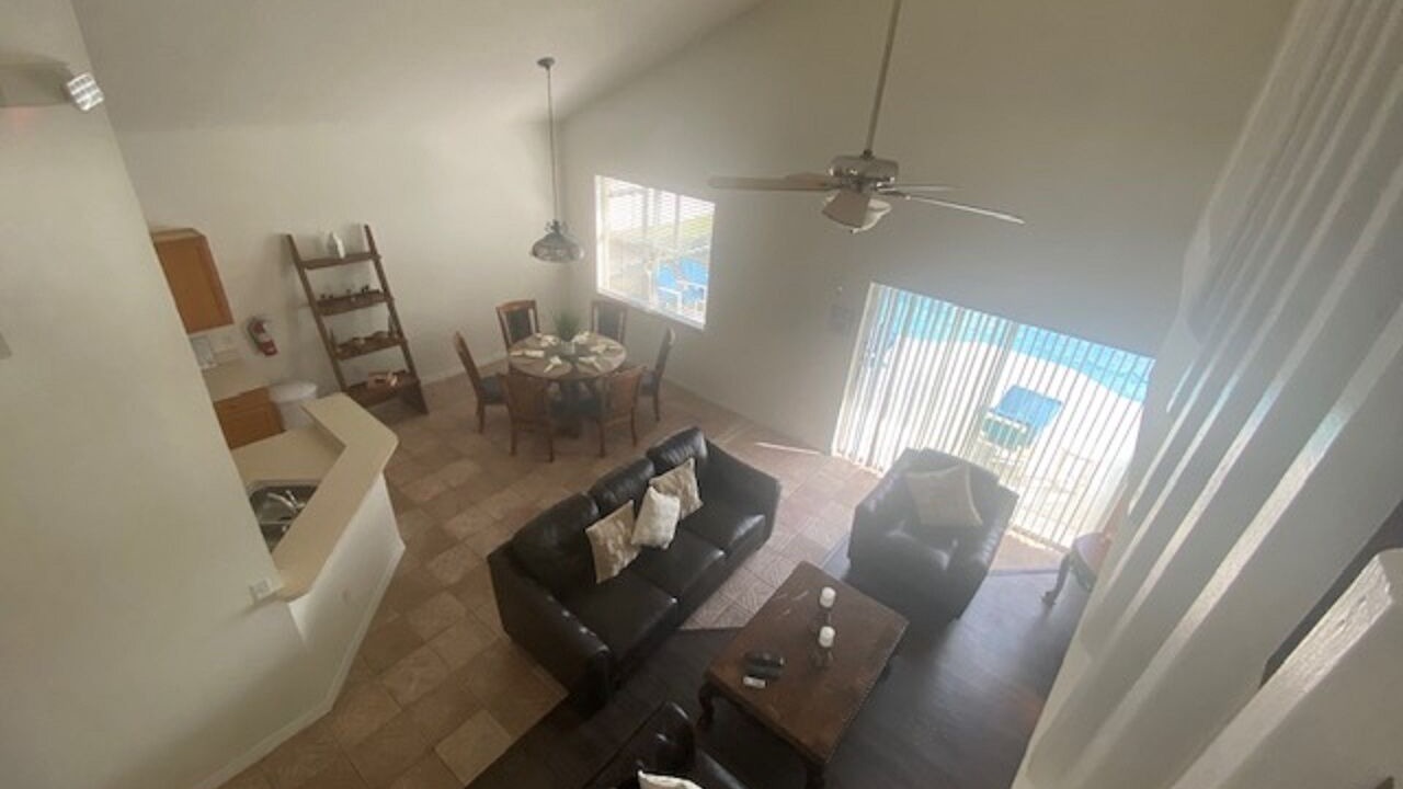 Photo of Livingroom in Thousand Oaks
