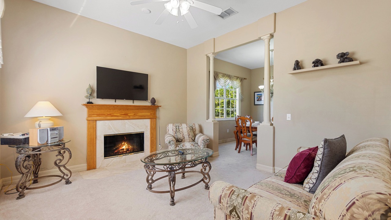 Photo of Livingroom in Hillcrest Estates