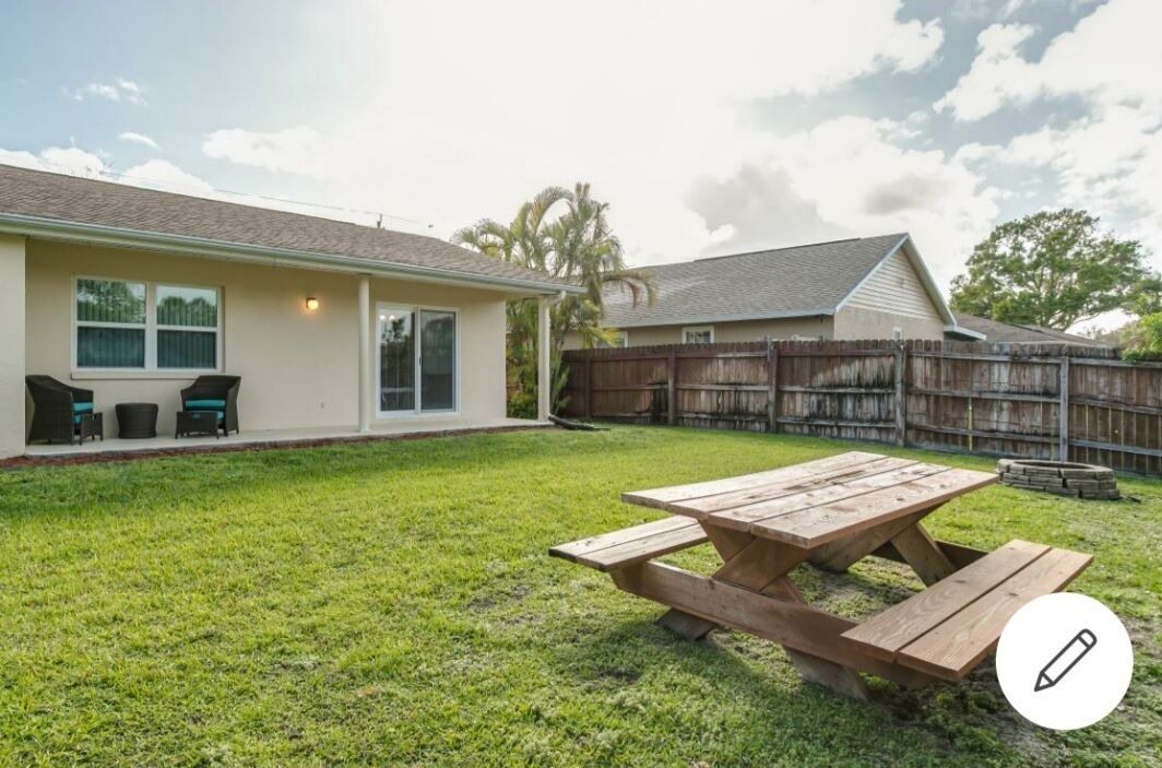 Photo of Outdoor in West Melbourne