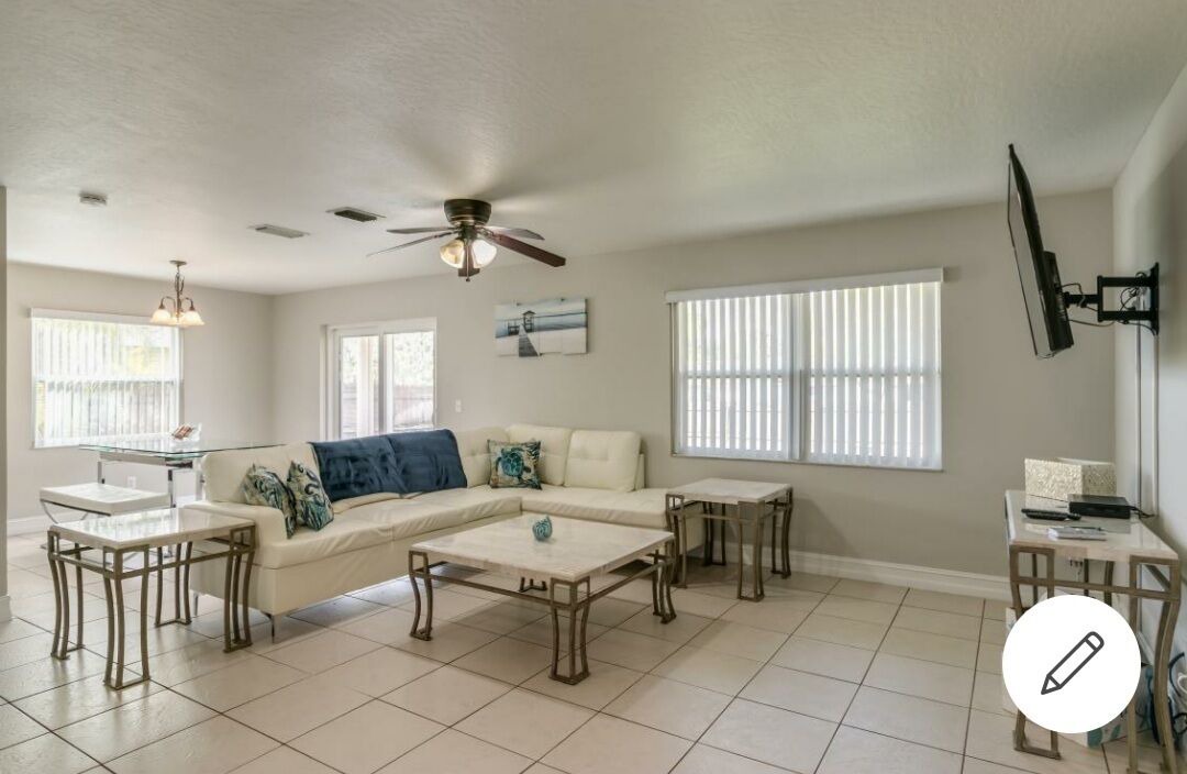 Photo of Livingroom in West Melbourne