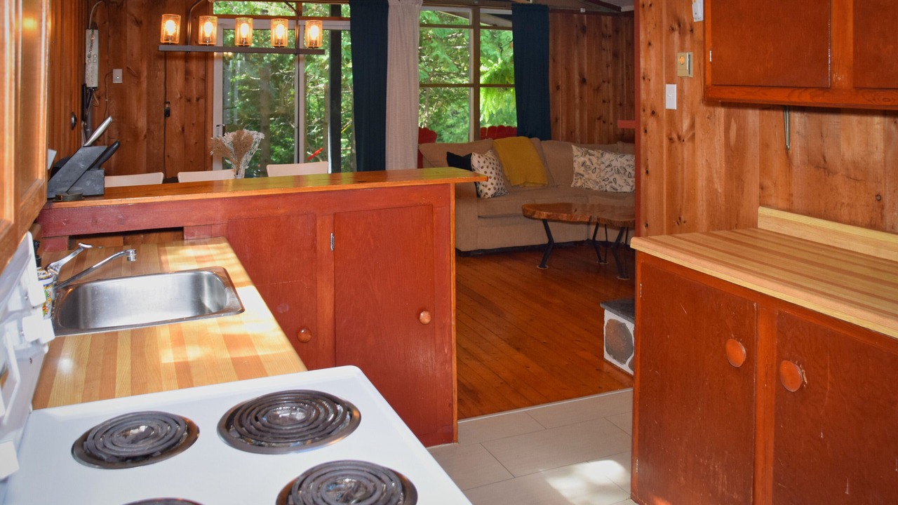 Photo of Kitchen in Huron-Kinloss