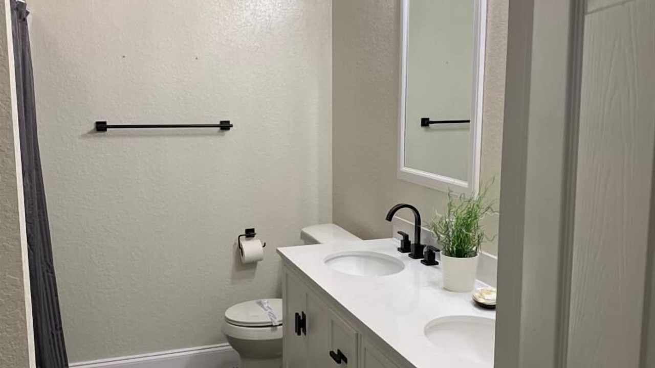 Photo of Bathroom in Oak Ridge