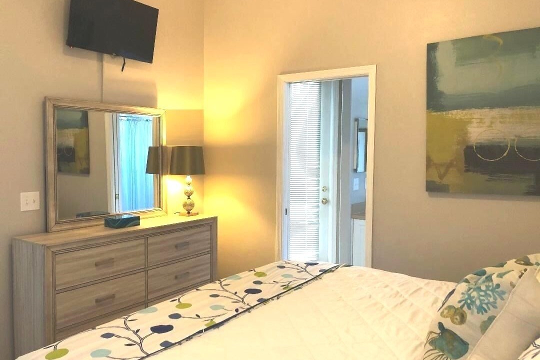 Photo of Bedroom in Tuscan Hills