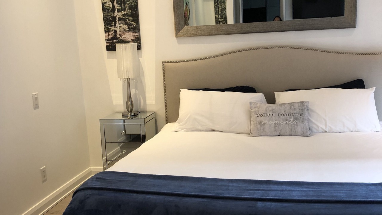 Photo of Bedroom in Bloor-Yorkville
