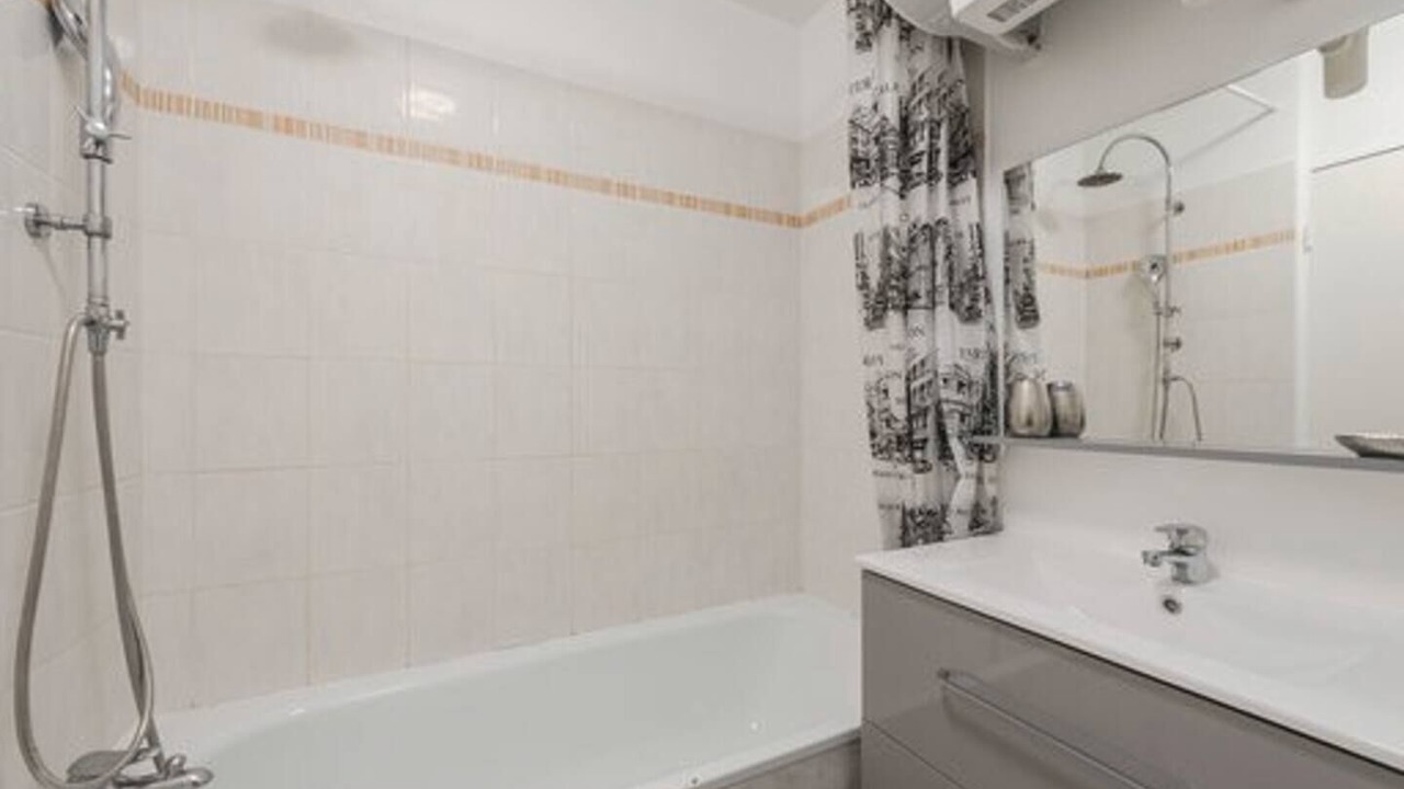 Photo of Bathroom in Montevrain