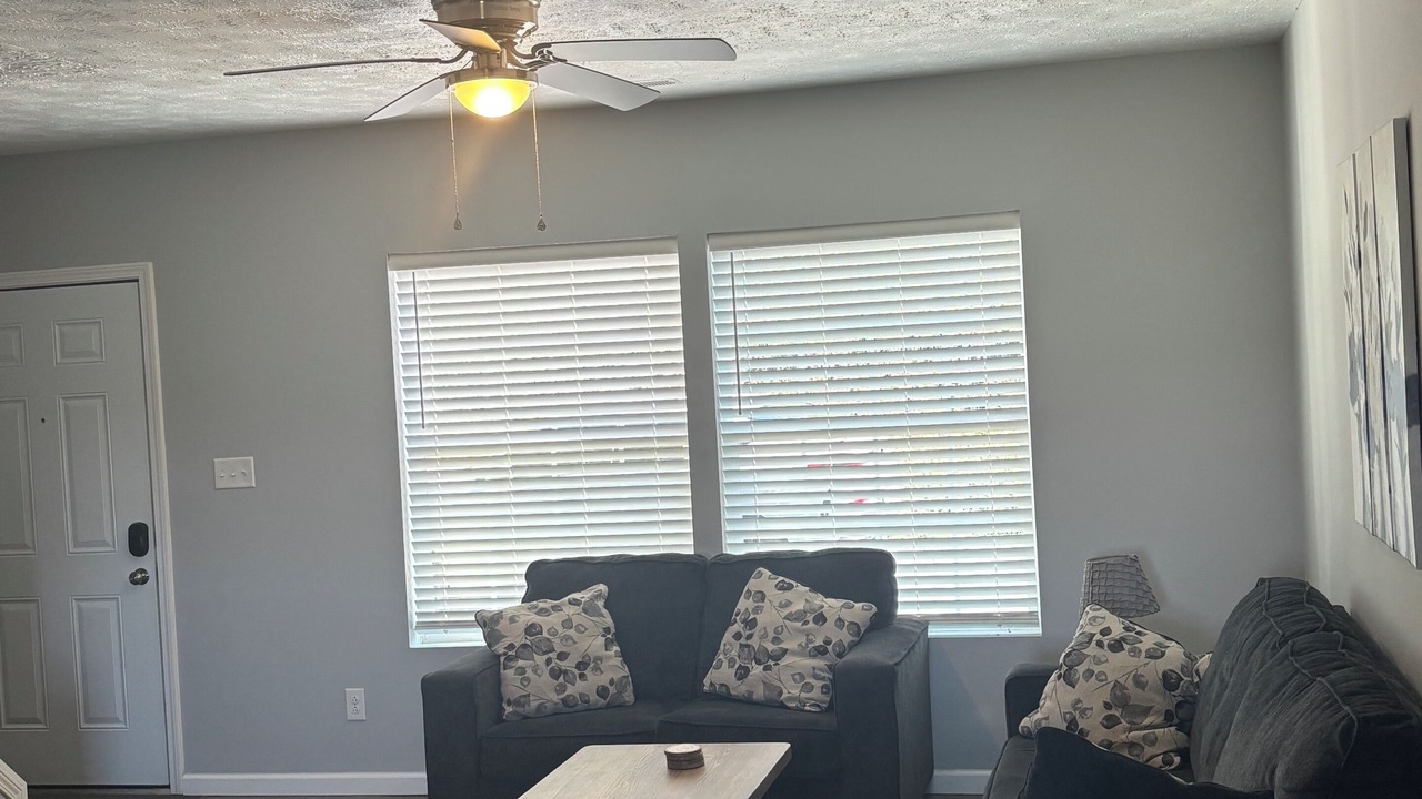 Photo of Livingroom in Cheat Lake