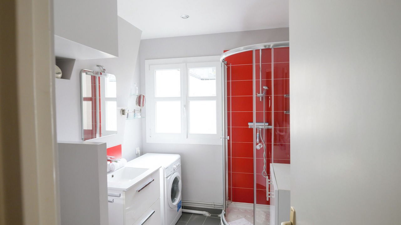 Photo of Bathroom in 11th Arrondissement