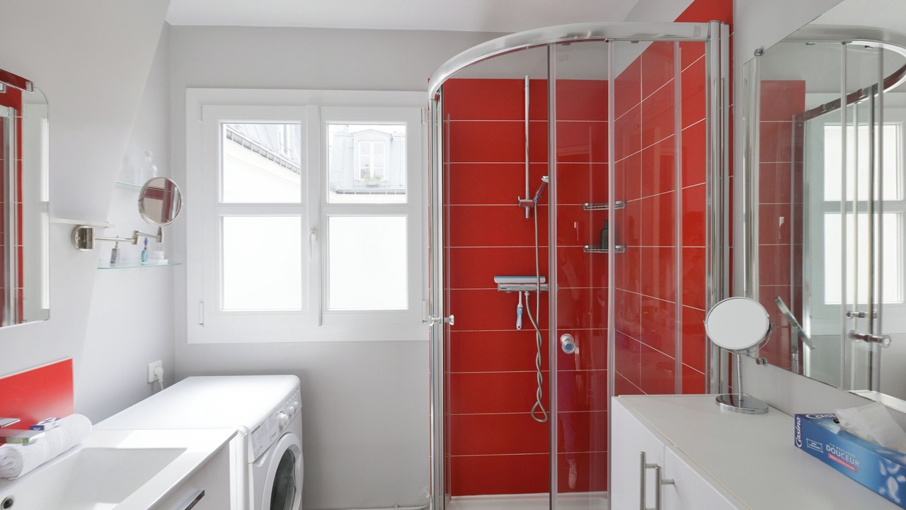 Photo of Bathroom in 11th Arrondissement
