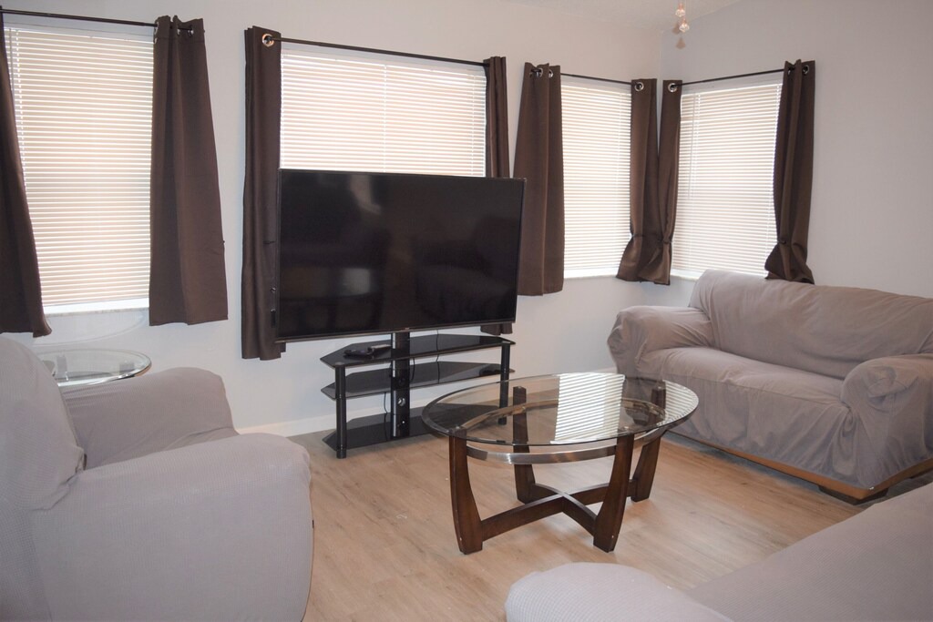 Photo of Livingroom in Lindfields