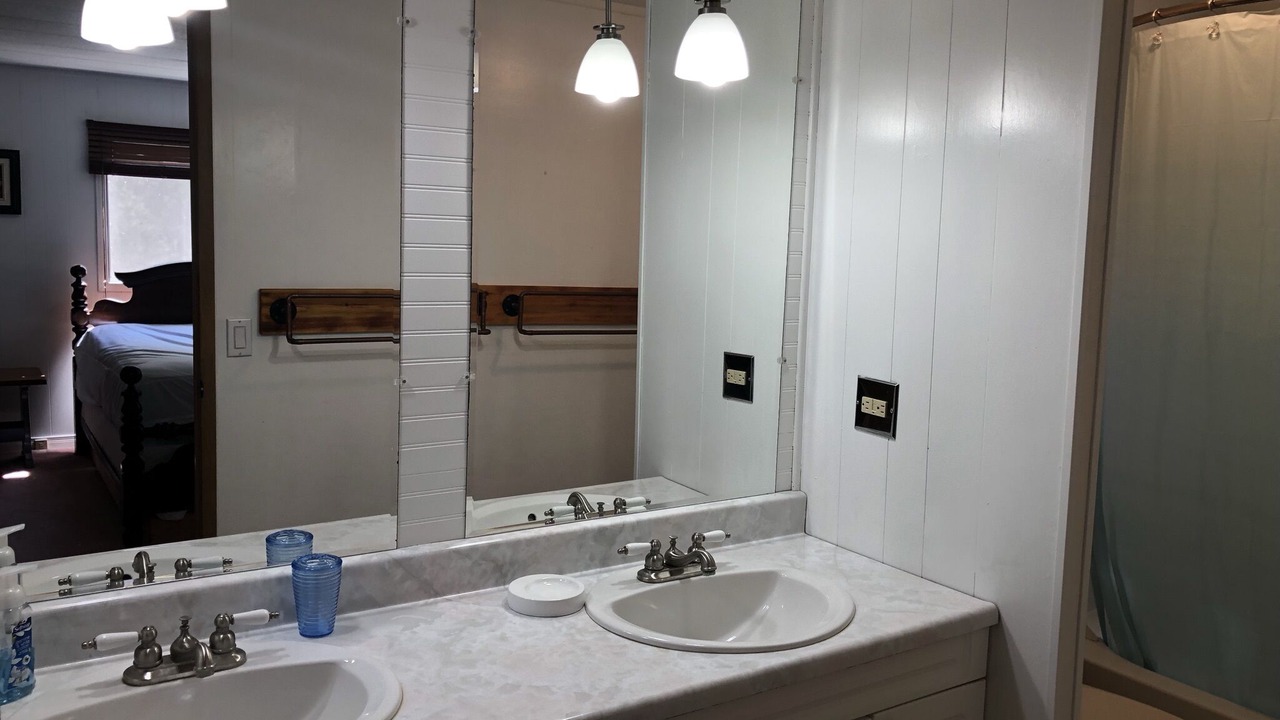 Photo of Bathroom in Ripley