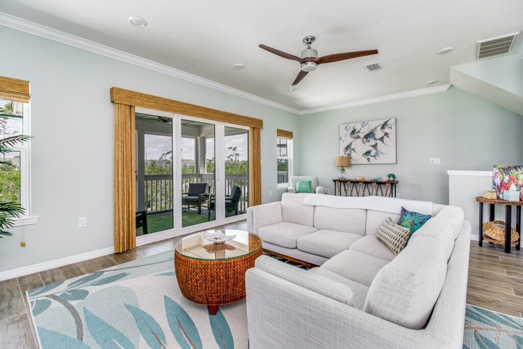 Photo of Livingroom in Ono Island