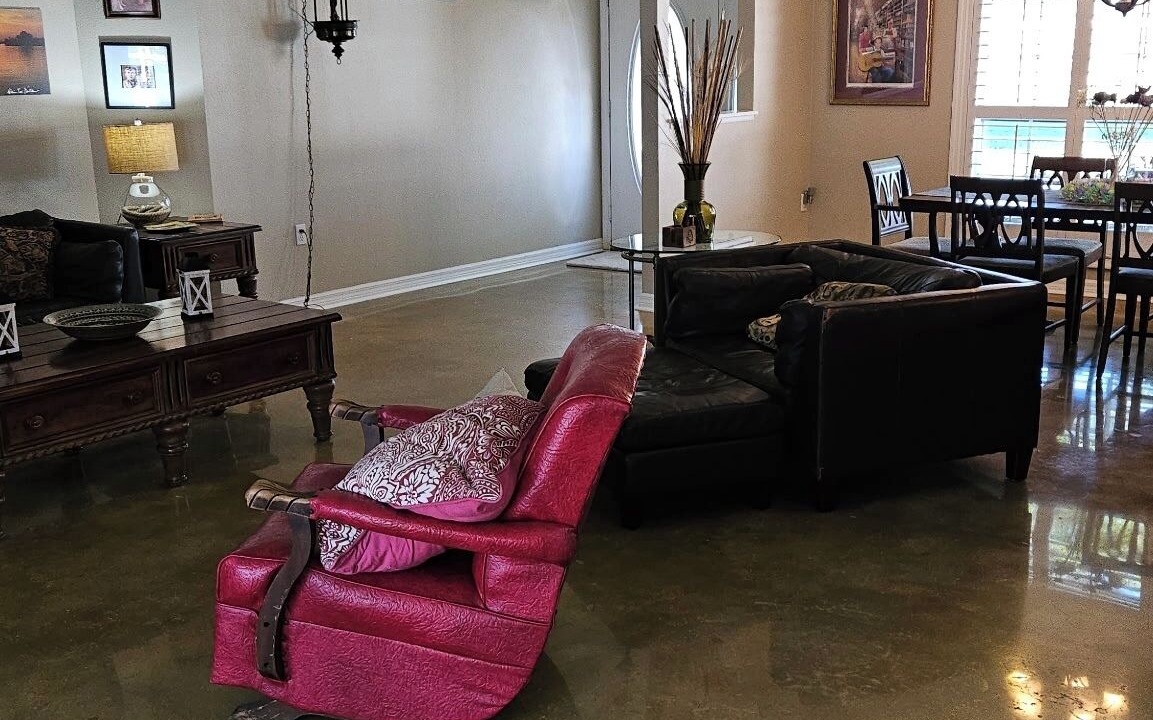 Photo of Livingroom in Nichols