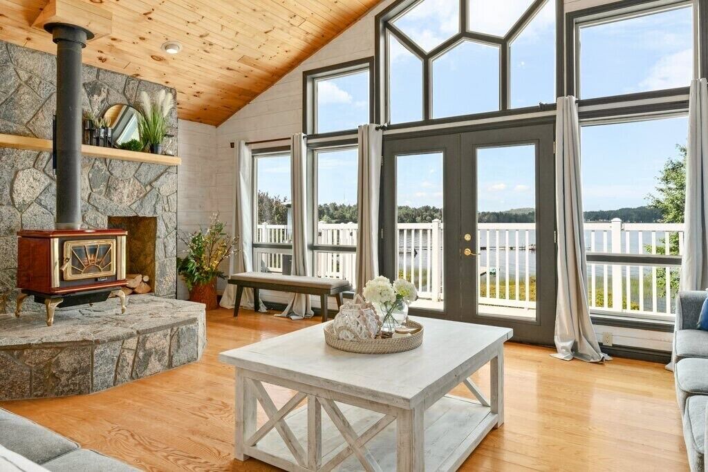 Photo of Livingroom in Armour