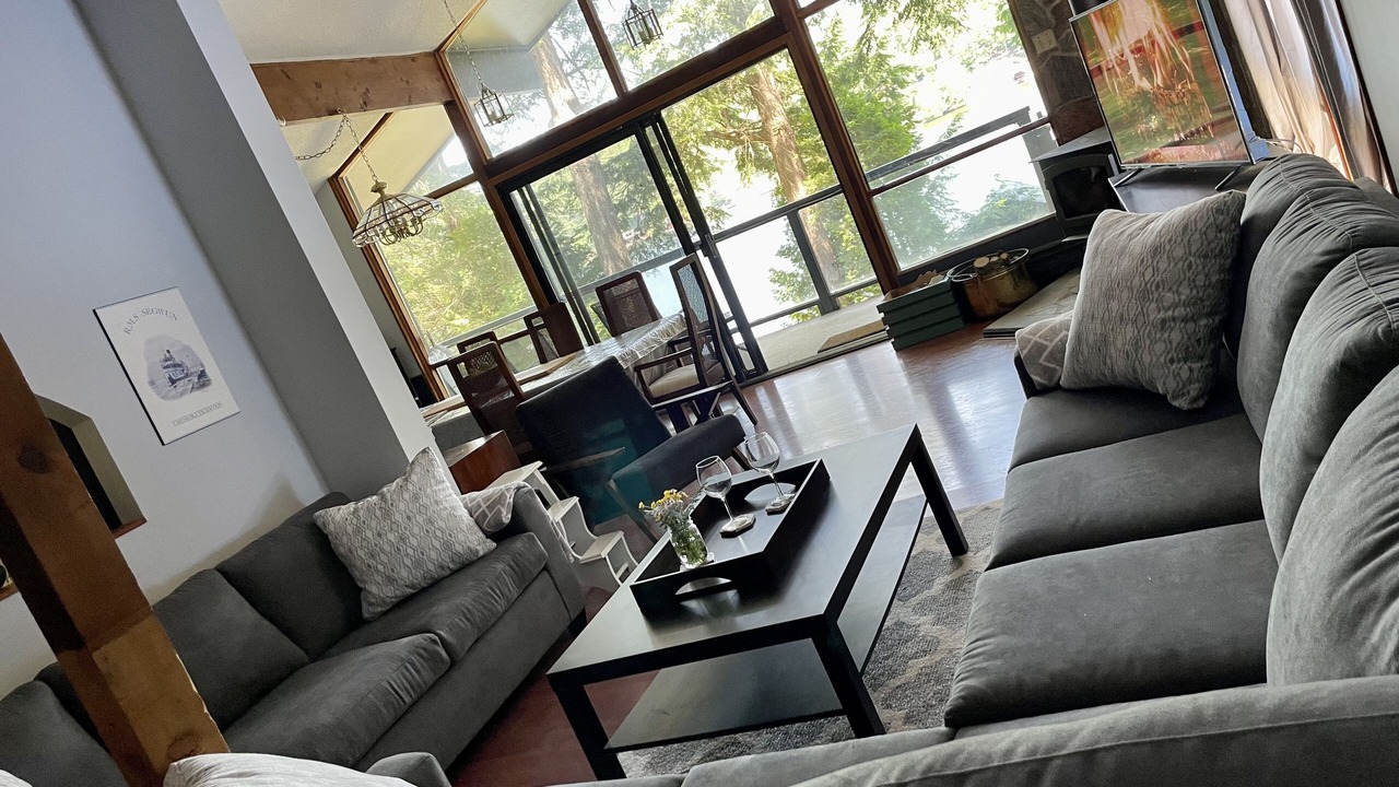 Photo of Bedroom in Rosseau