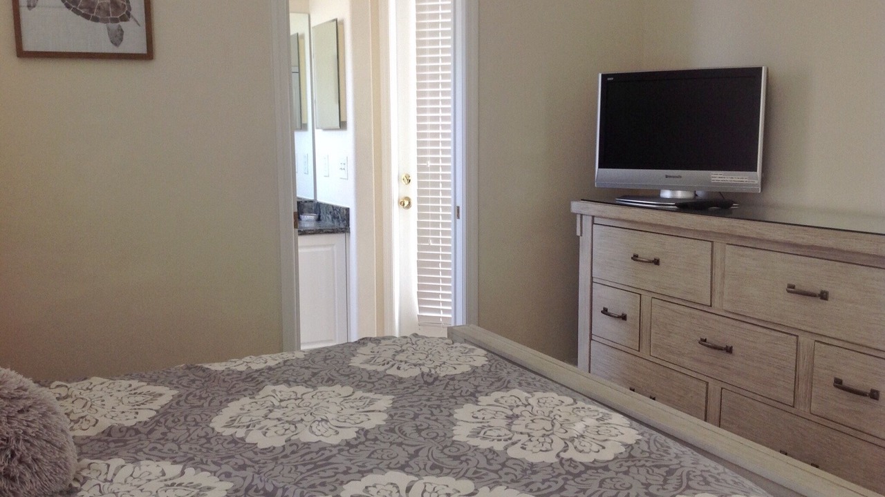 Photo of Bedroom in Tuscan Hills