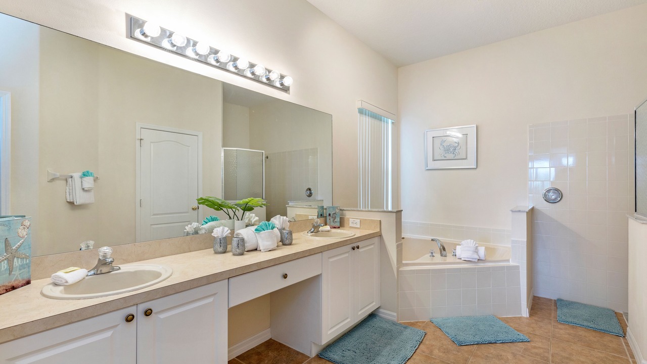 Photo of Bathroom in Tuscan Hills