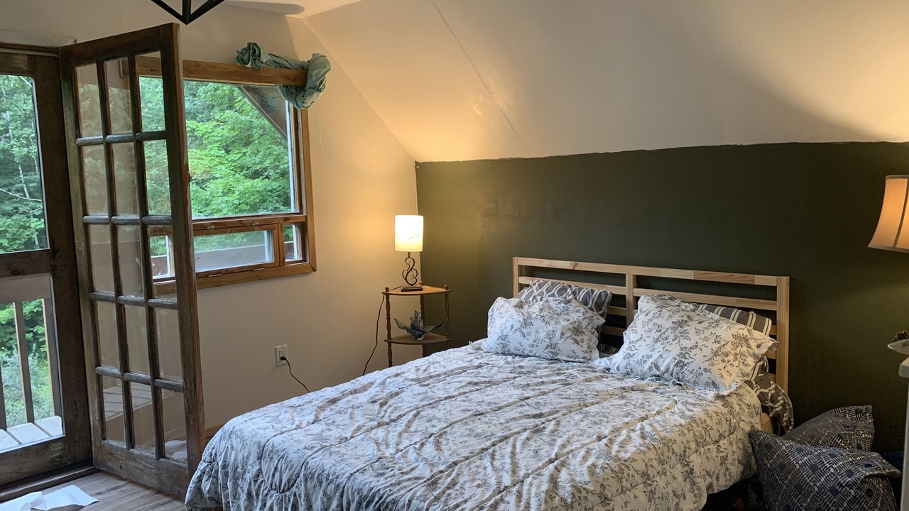 Photo of Bedroom in Lindsay