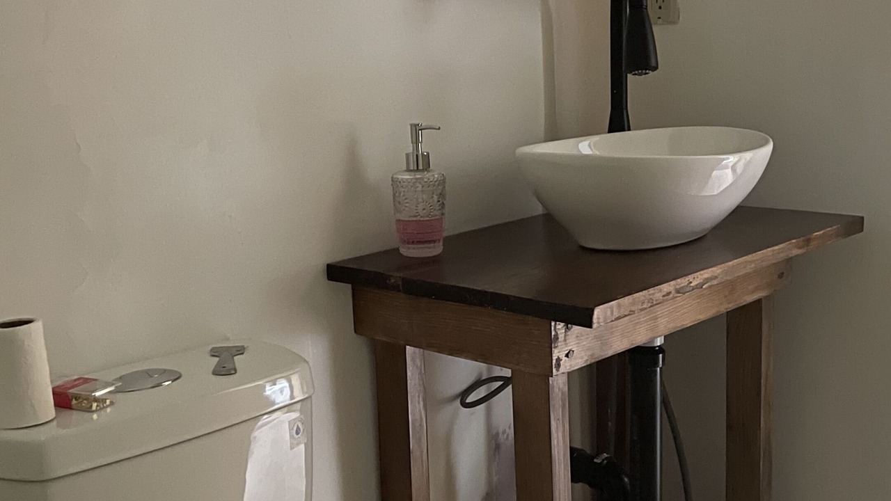 Photo of Bathroom in Lindsay