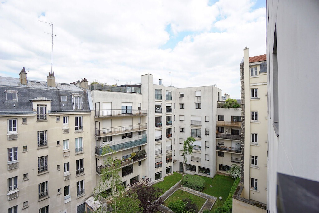 Photo of Buildings in Plaisance