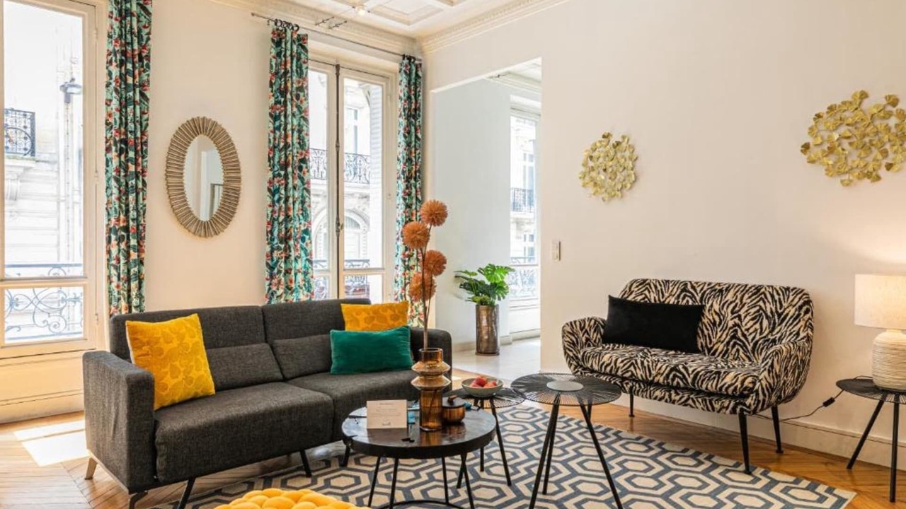 Photo of Livingroom in Champs-Elysees