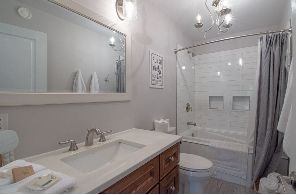 Photo of Bathroom in Joly