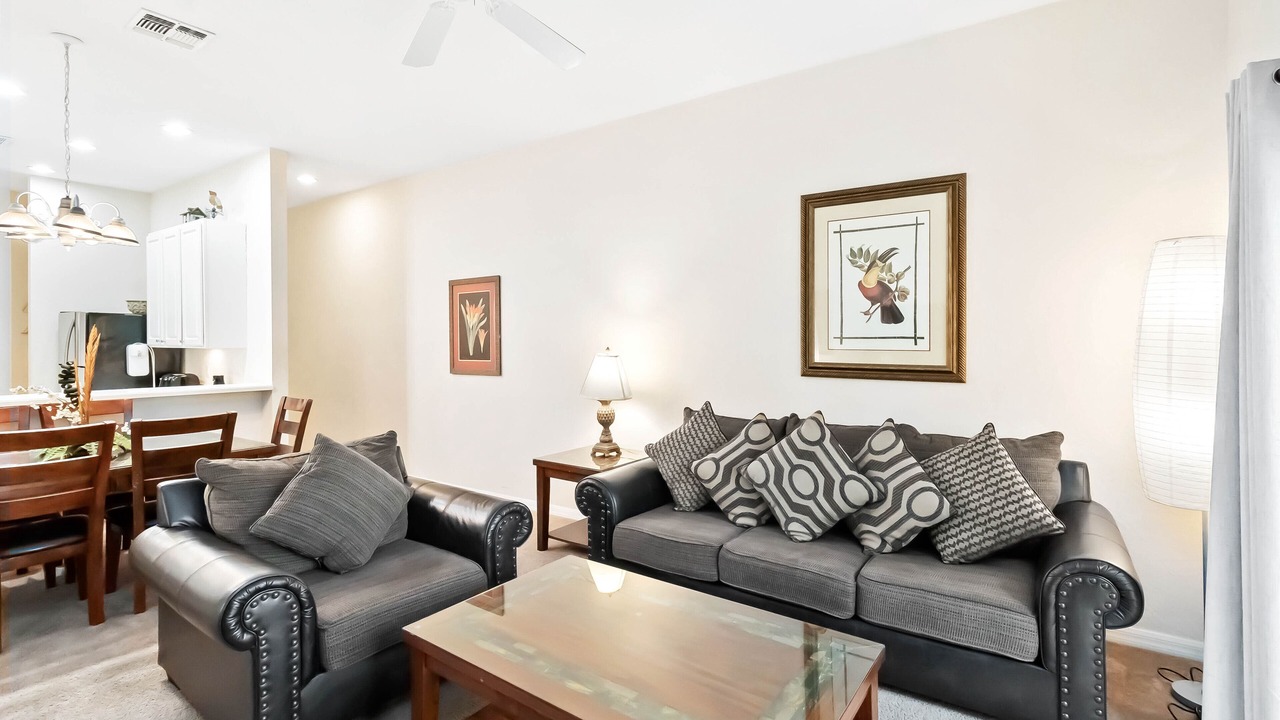 Photo of Livingroom in Hillcrest Estates