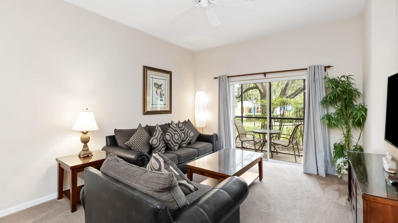 Photo of Livingroom in Hillcrest Estates