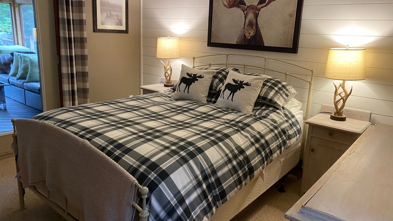 Photo of Bedroom in Unorganized Centre Parry Sound