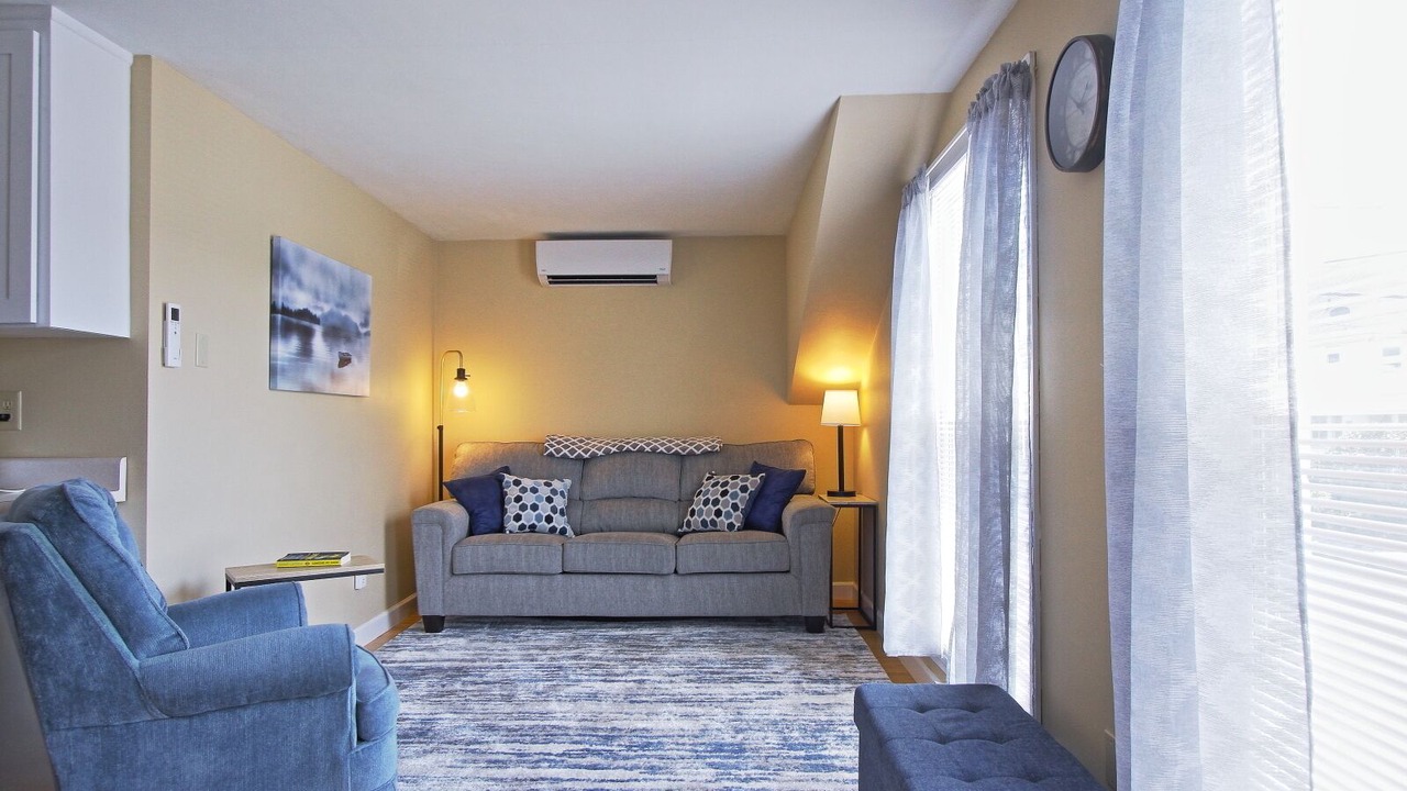 Photo of Livingroom in Palmyra