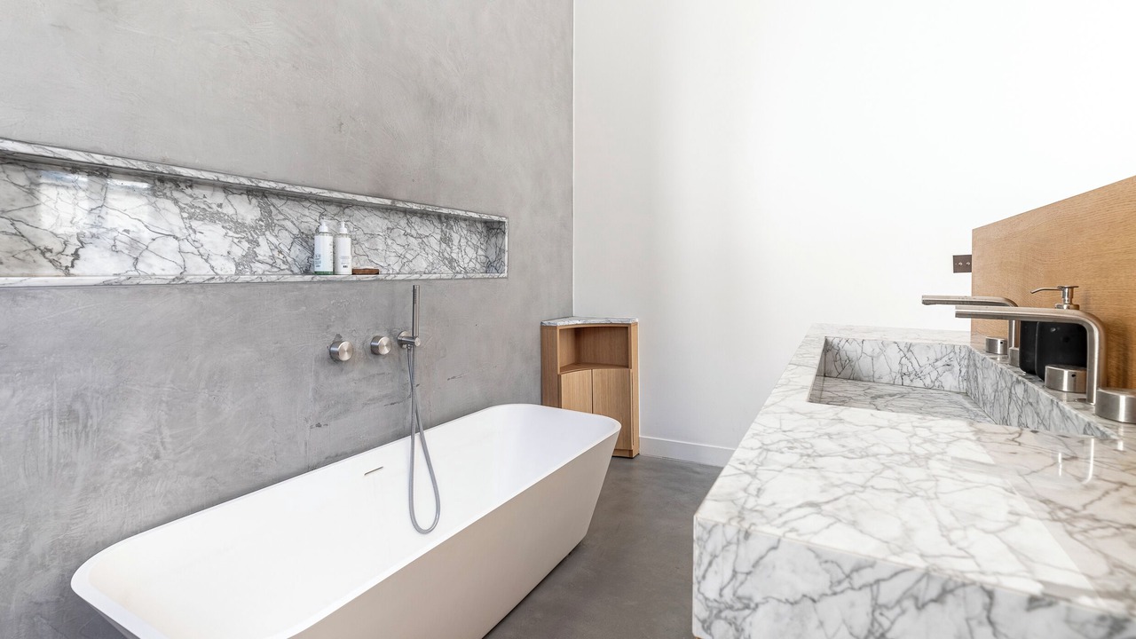 Photo of Bathroom in 10th Arrondissement