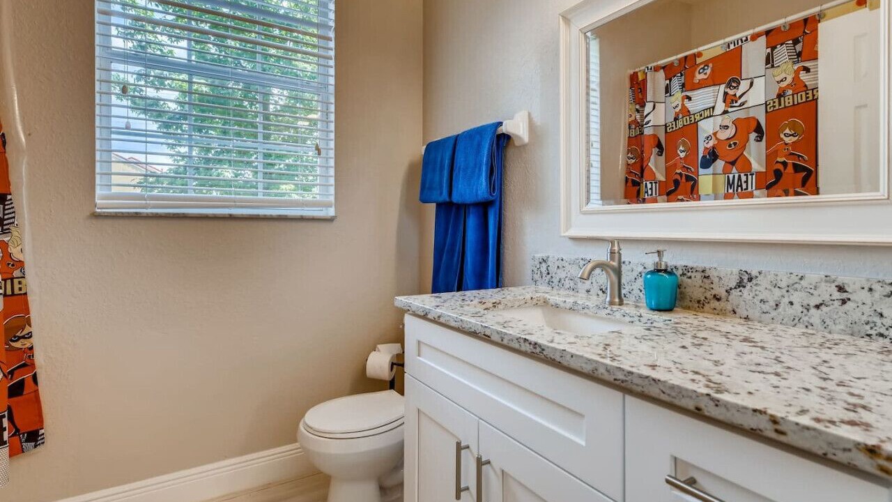 Photo of Bathroom in Crestwynd Bay