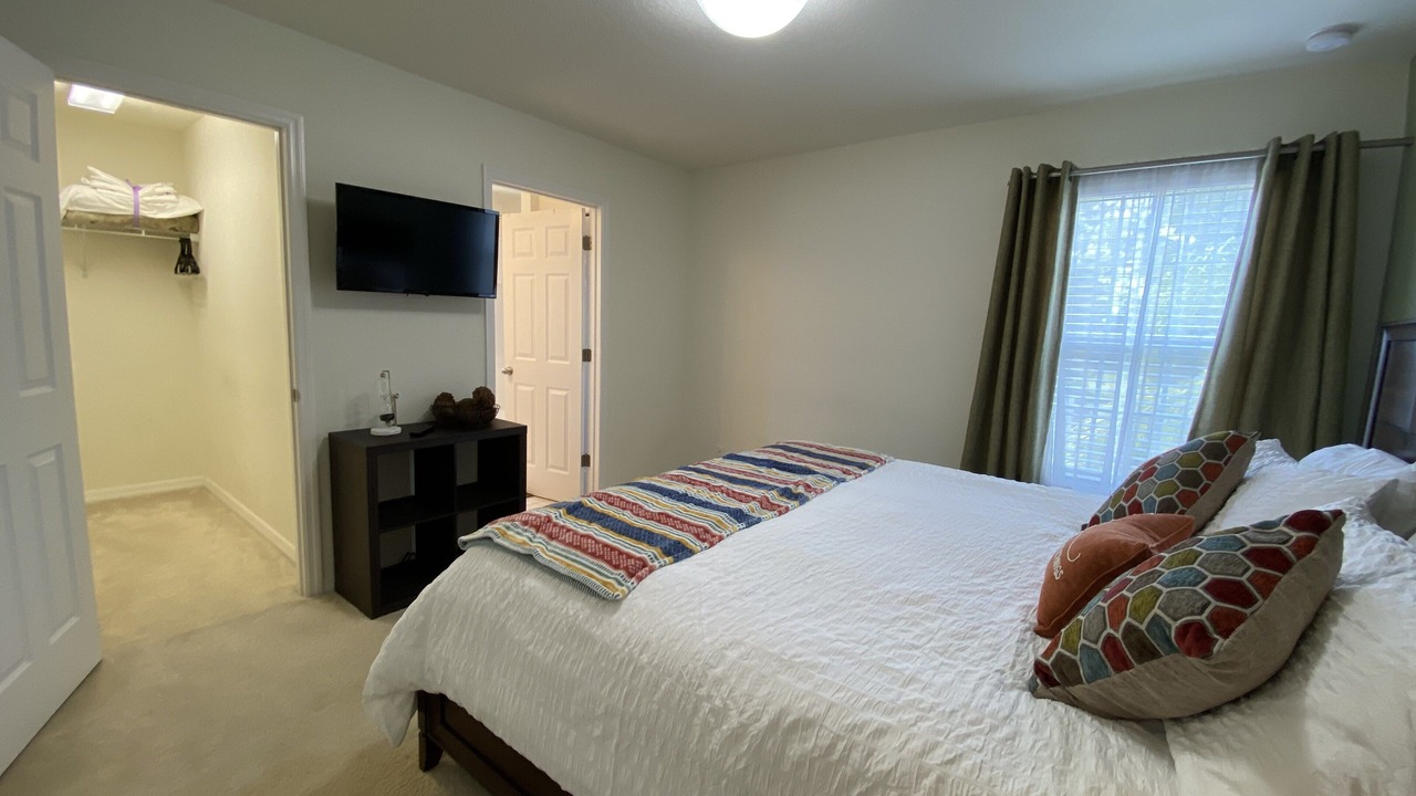Photo of Bedroom in Veranda Palms