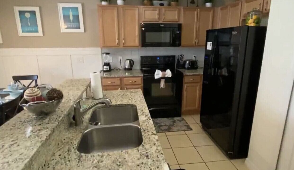Photo of Kitchen in Veranda Palms