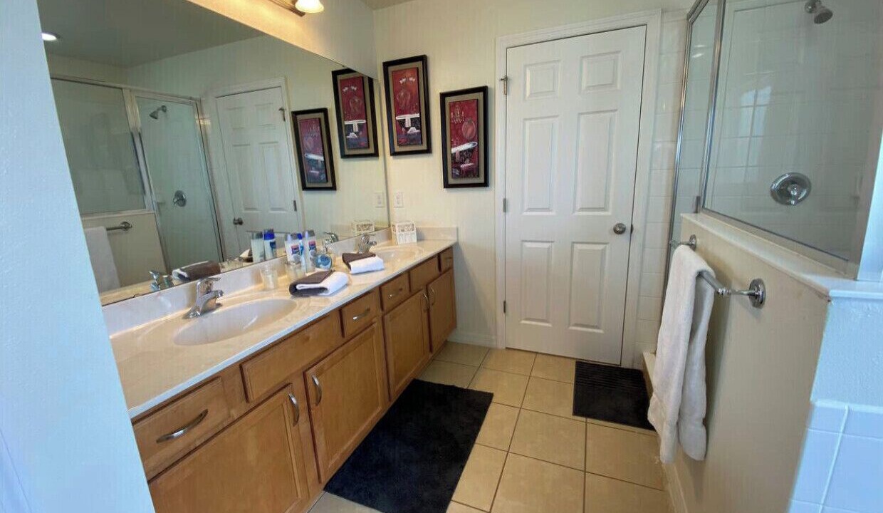 Photo of Bathroom in Veranda Palms