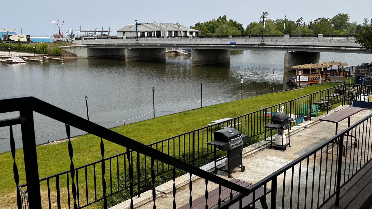 Photo of Patio Balcony in Wasaga Beach