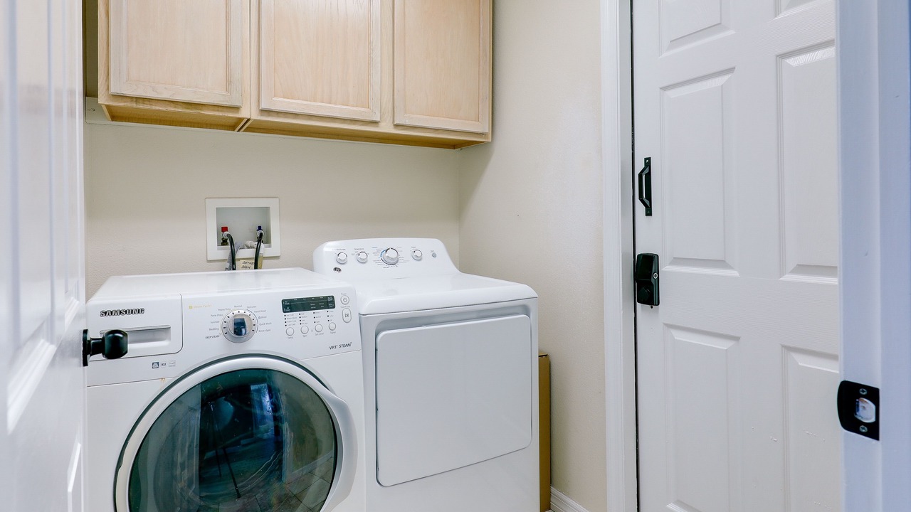 Photo of Bedroom in Lakeview Village