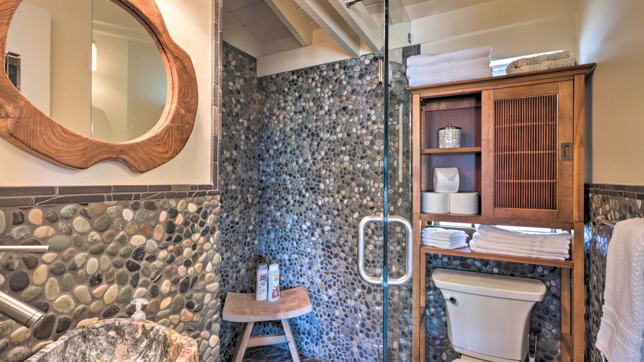 Photo of Bathroom in Tropic