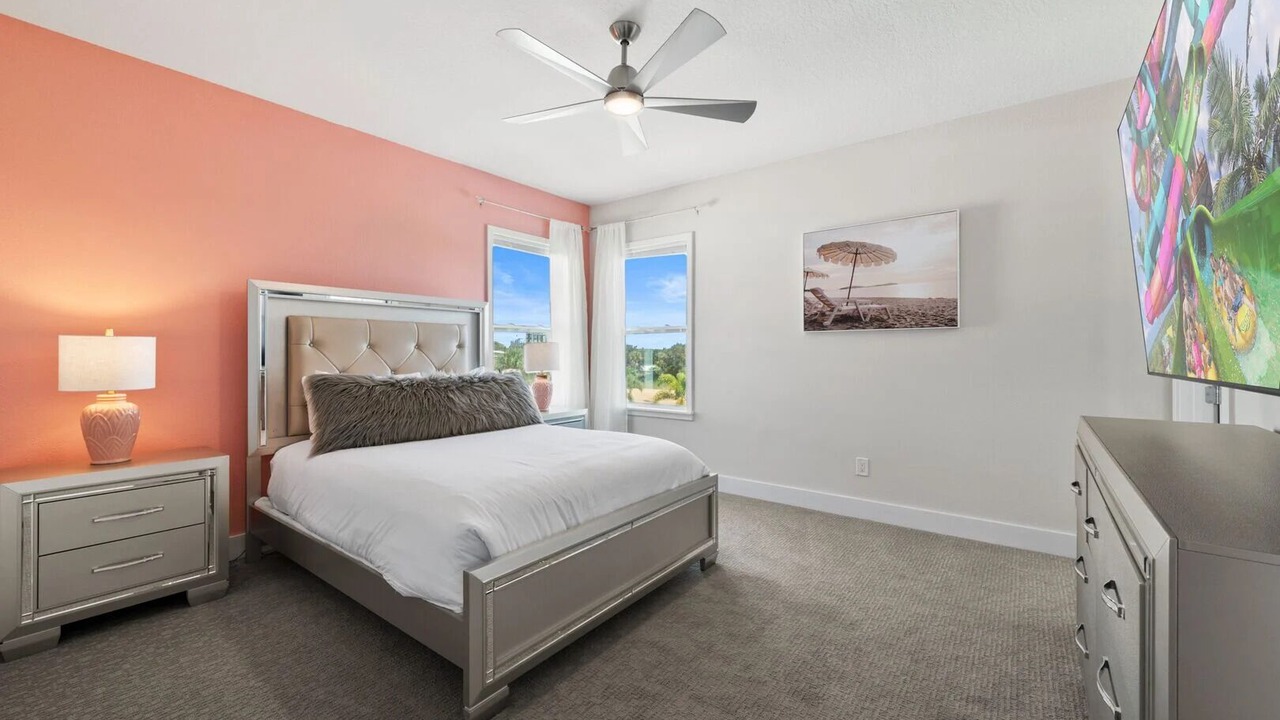 Photo of Bedroom in Bay Lake